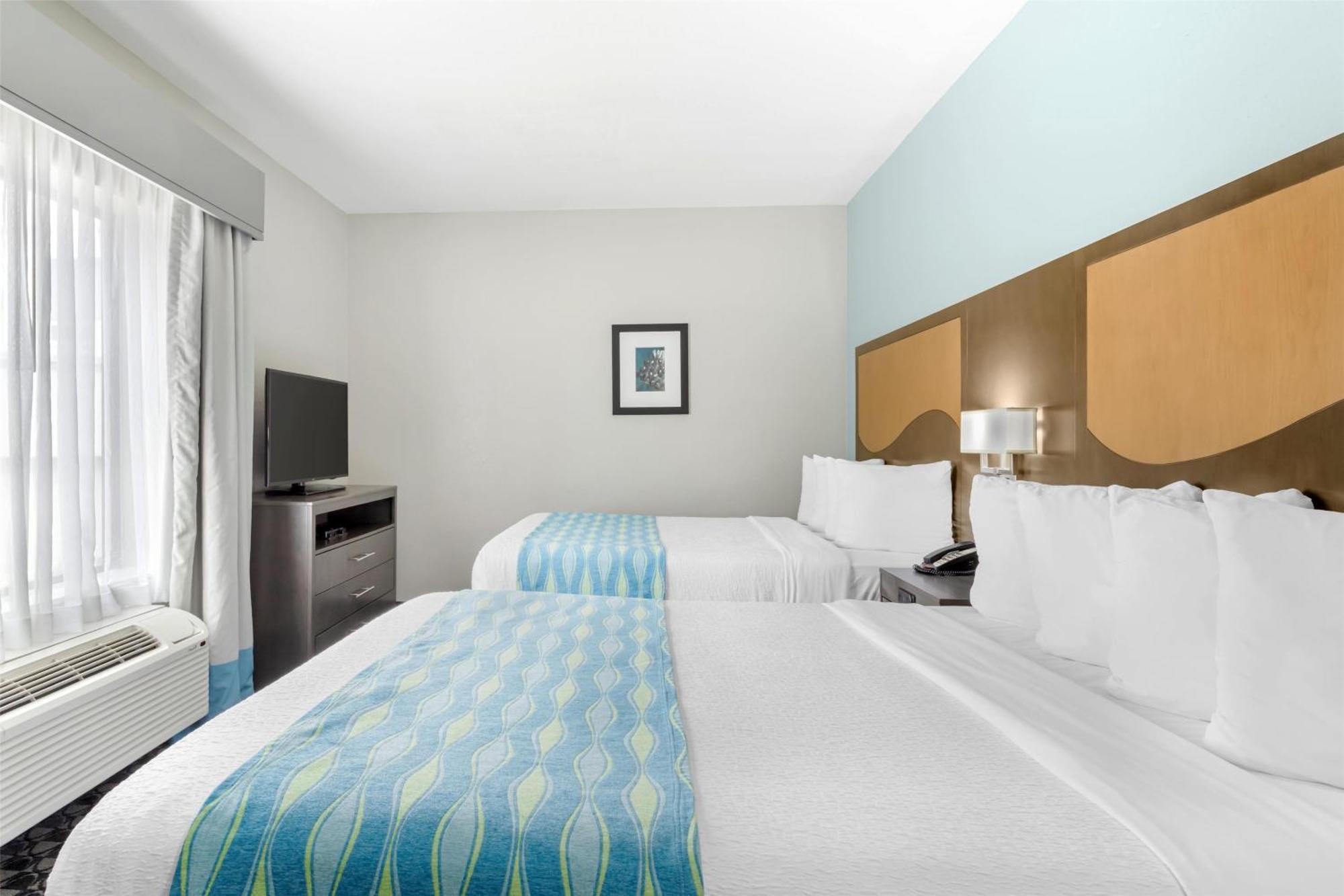 Best Western Plus Waller Hotel Exterior photo