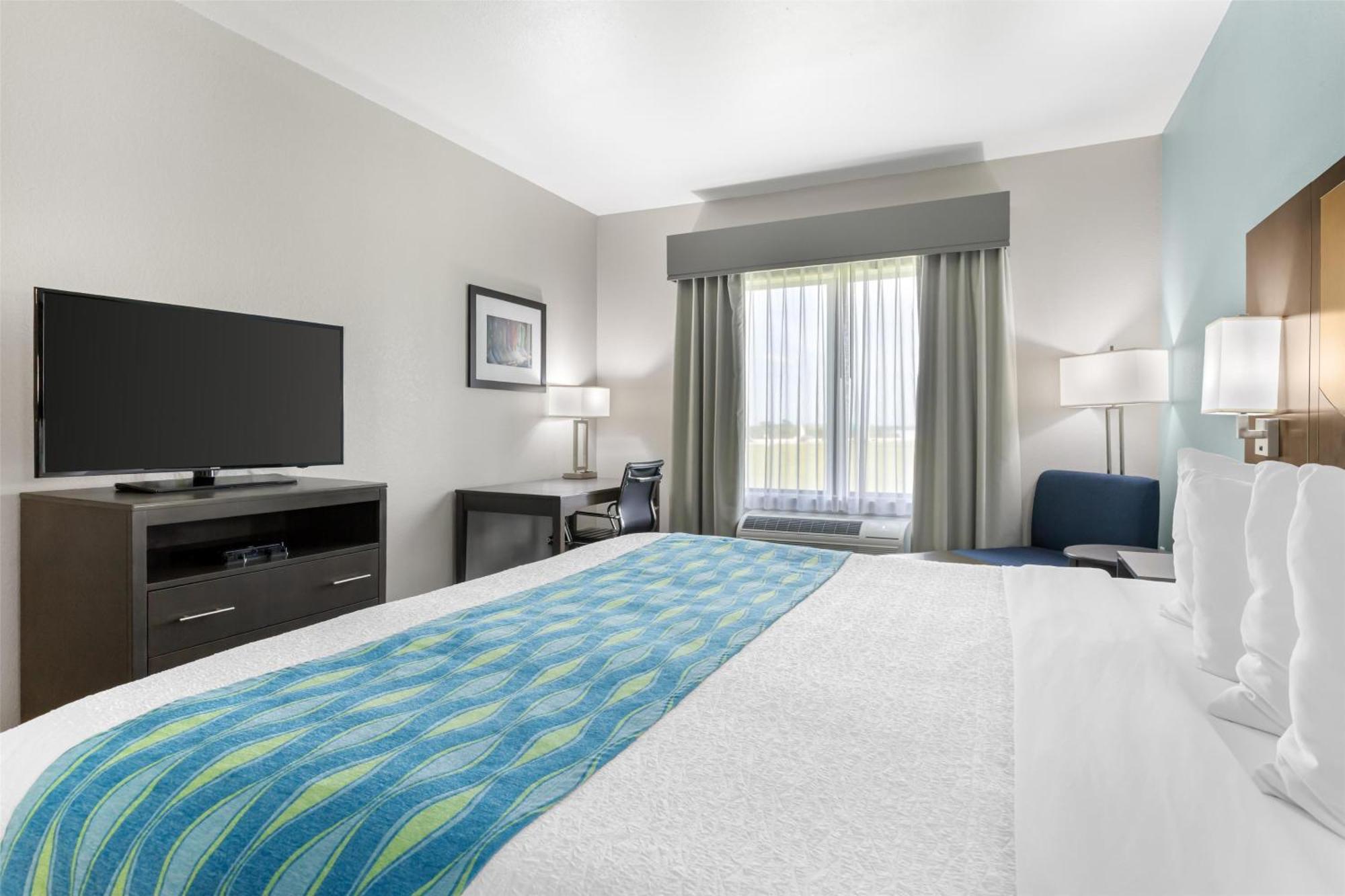Best Western Plus Waller Hotel Exterior photo