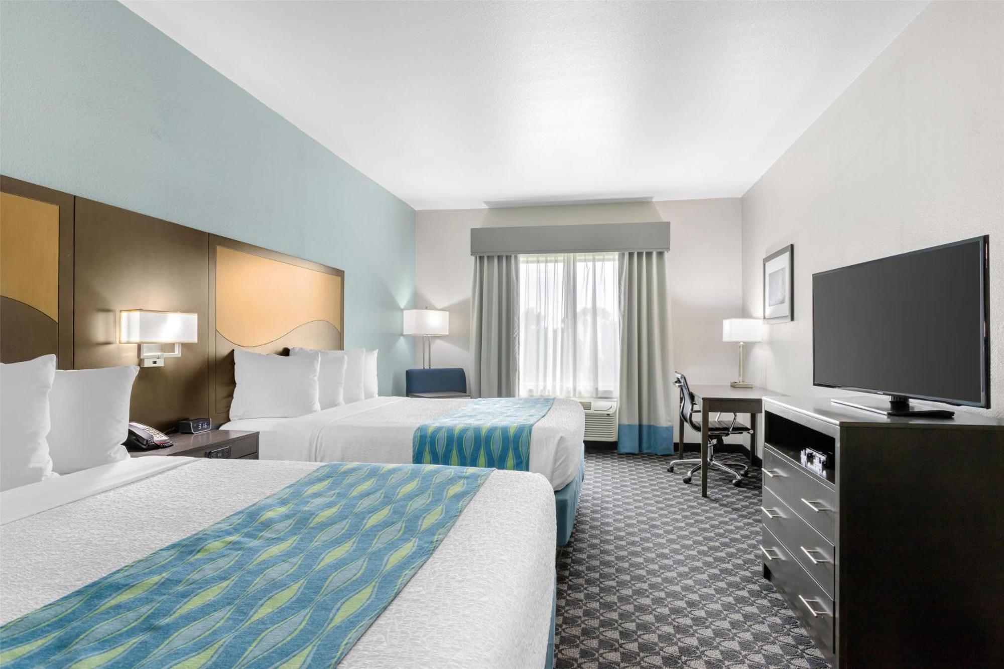 Best Western Plus Waller Hotel Exterior photo